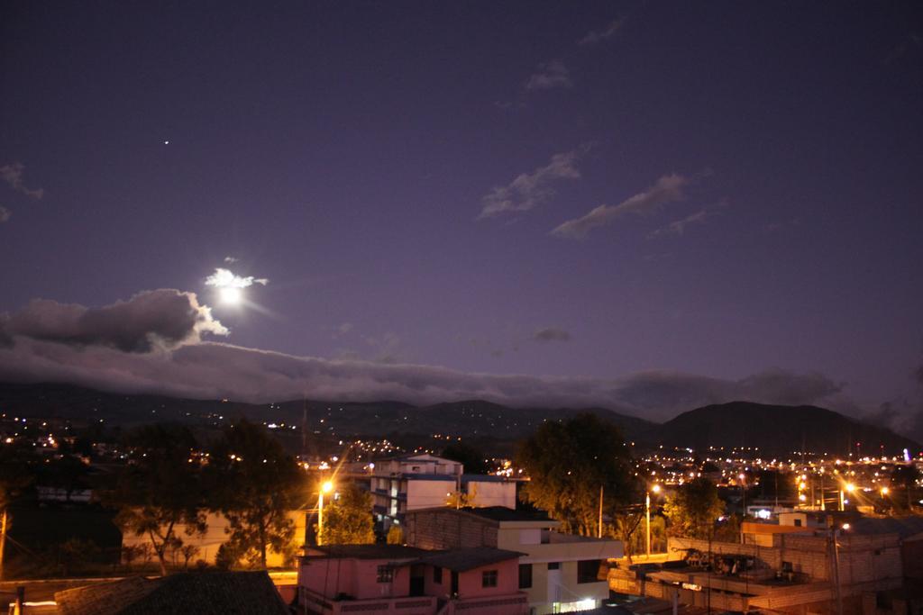 Hostel Sendero De Volcanes Latacunga Zewnętrze zdjęcie