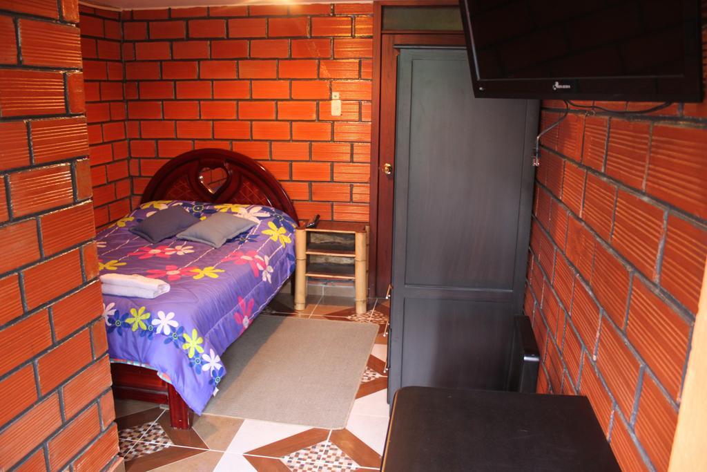 Hostel Sendero De Volcanes Latacunga Zewnętrze zdjęcie