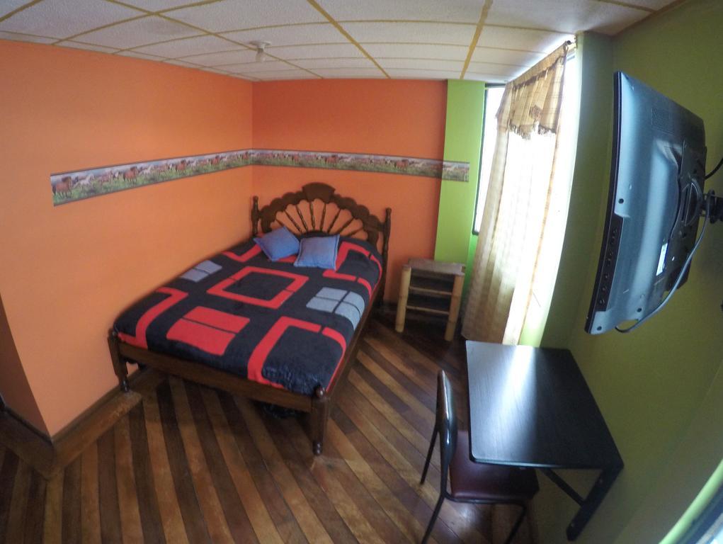 Hostel Sendero De Volcanes Latacunga Zewnętrze zdjęcie